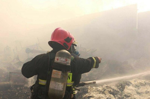 2361398 جزئیات آتش سوزی در هتل پارس اهواز/مسافران تخلیه شدند