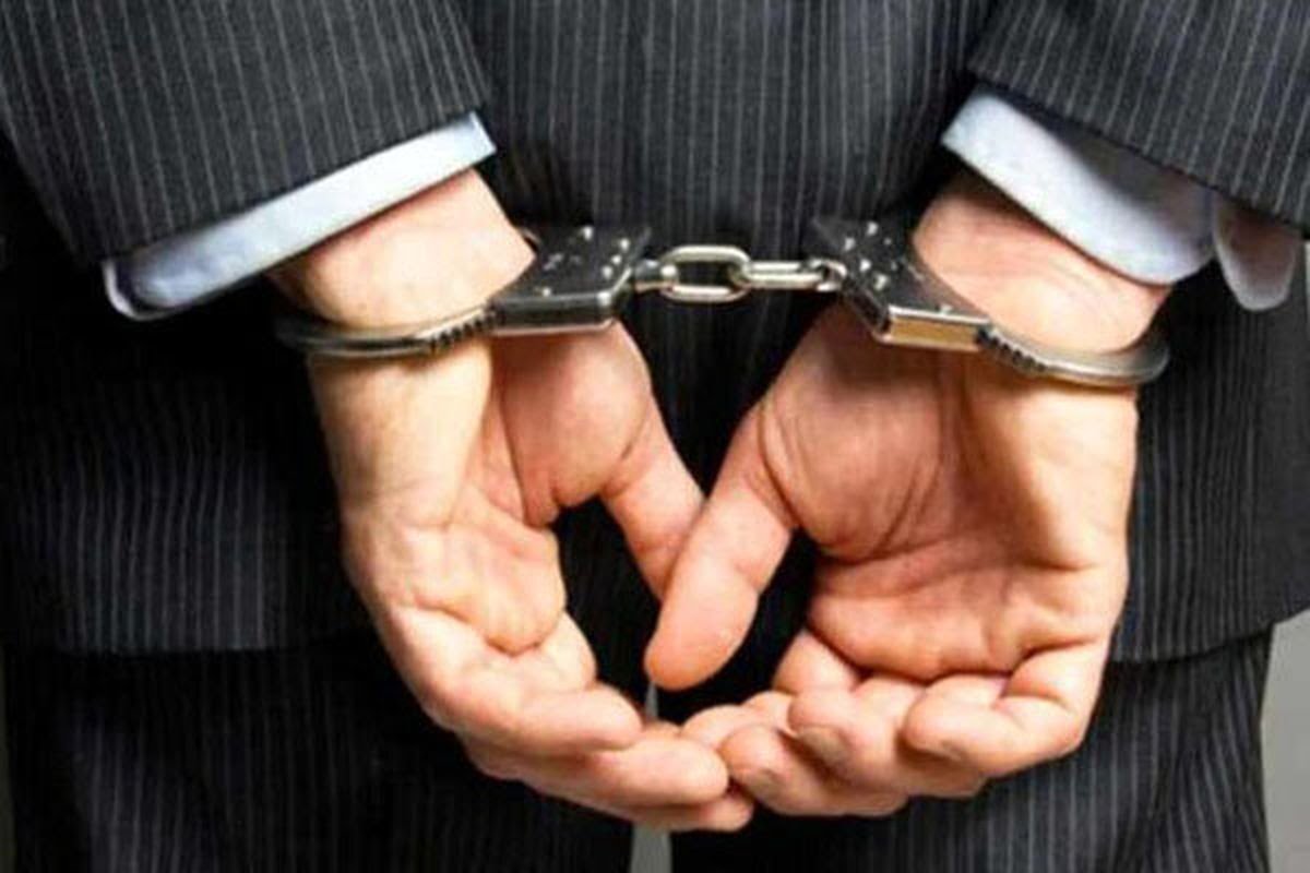 84aa948f 4cca 4551 80fa a84c5f6b99da.jpeg مدیرکل سابق یکی از ادارات خوزستان به اتهام تخلف مالی دستگیر شد