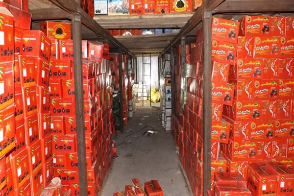 4443889 ۲۰ هزار تن خرما در سرخانه های خوزستان تل انبار شده است