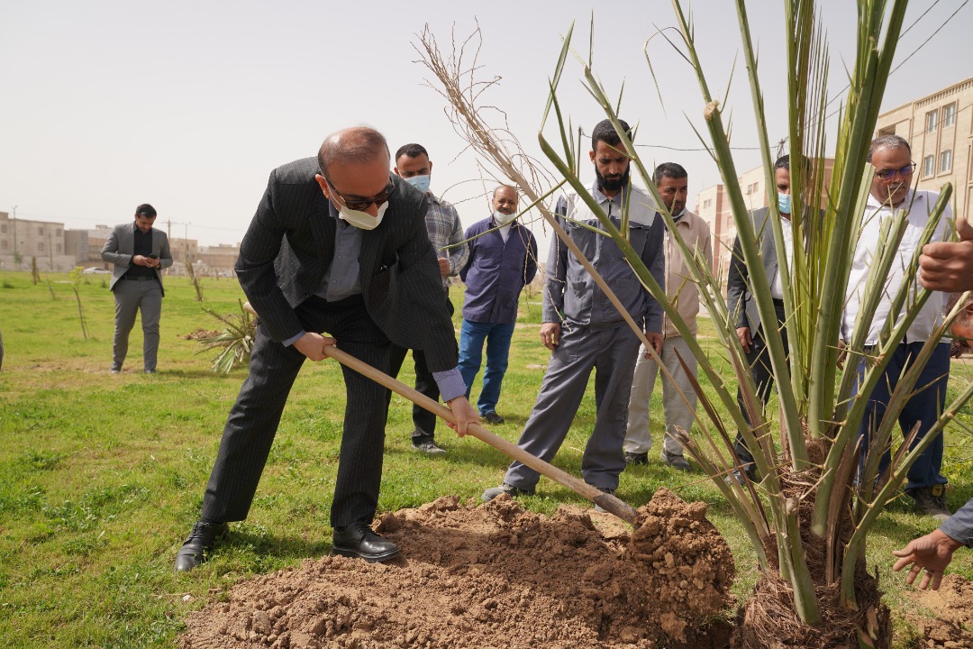 IMG 20220307 WA0001 شهردار بندرماهشهر : ۵ هزار اصله درخت از جانب شهرداری به مردم اهدا خواهد شد