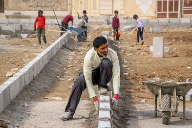  درست کردن معابر و اجرای عملیات فاضلاب و آب های سطحی در منطقه ۸ کوی طاهر