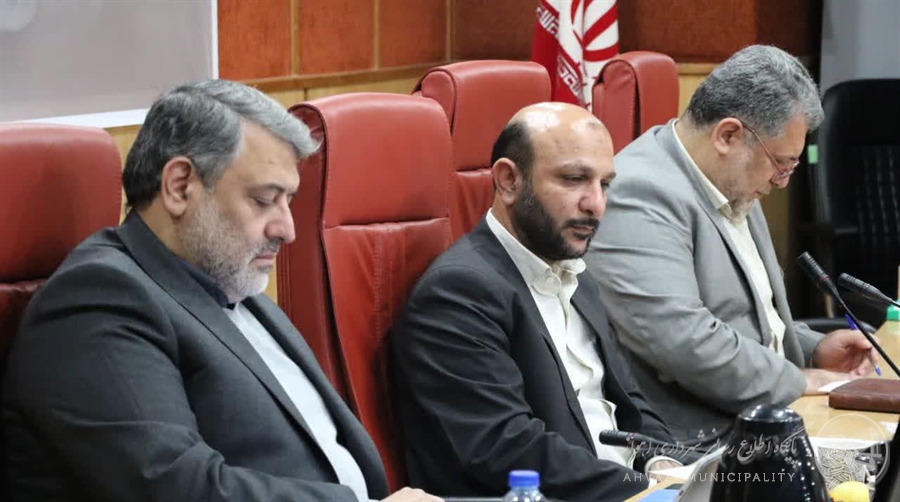 sahn نود ششمین جلسه رسمی در صحن علنی شورای اسلامی کلانشهر اهواز با حضور شهردار و بیان برنامه‌های مجموعه شهرداری