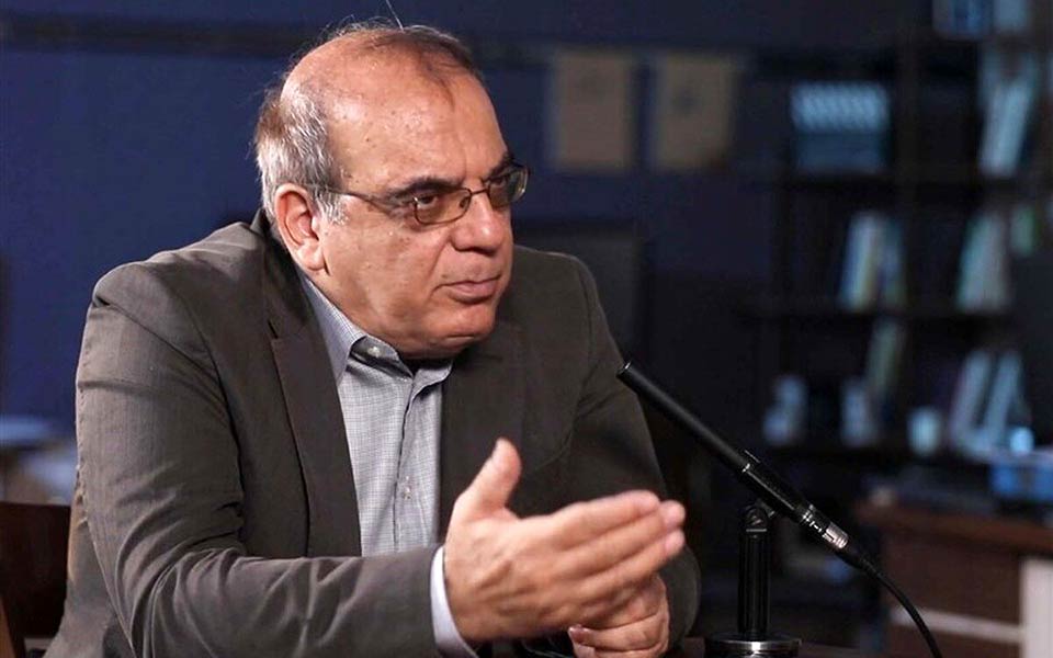 عباسعبدی عباس عبدی: هیچ فرد و نهادی به اندازه کیهان و نویسندگان آن با دولت دشمنی نکرده‌اند